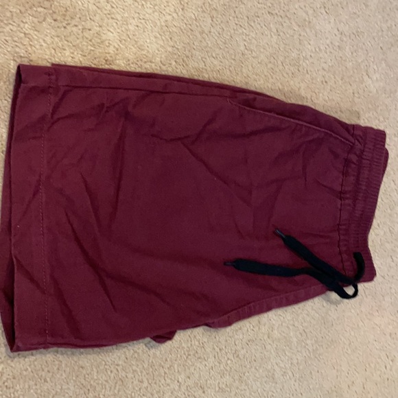 Volcom walkshorts . Elastic waist band - Picture 2 of 3